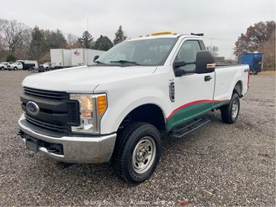 2017 Ford F-350 4WD 8' Bed Pickup Work Truck 6.2L V8 A/T bidadoo