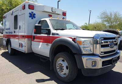 Ambulance 2015 Ford F-450 4x4 6.7L Powerstroke LOW MILES!!