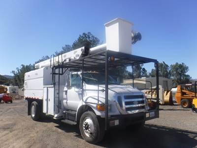 Chipper Bucket Truck 2007 Ford F750 Dump Truck 61' Over Center CAT Diesel 6 Speed NON CDL!