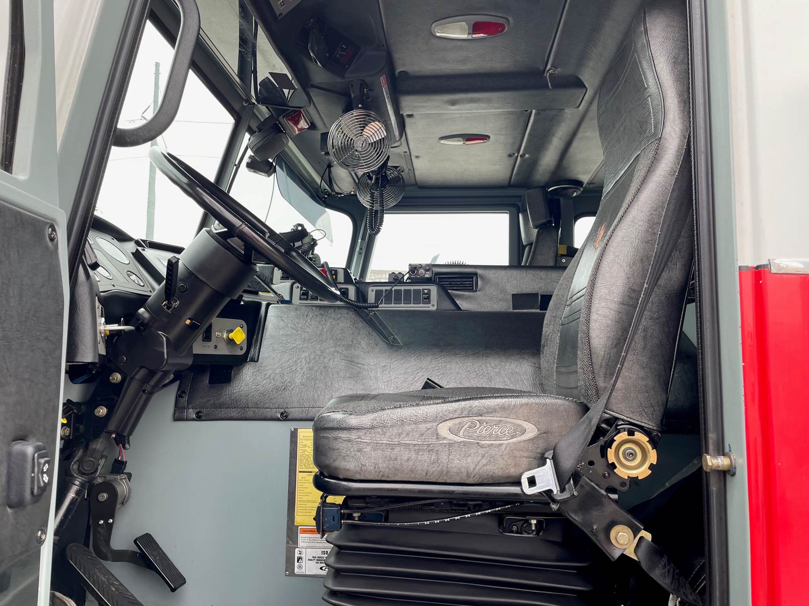 Pumper Fire Truck 2001 Pierce Lance 1500 GPM Waterous Pump, 500 Gallon