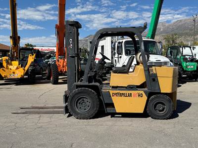 Used Yard / Warehouse Forklift 8,000 LB 14' 3" Lift Height Propane CAT V80E