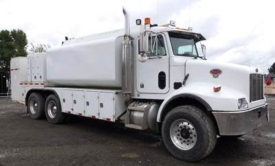 Used Fuel & Lube Truck 2005 Peterbilt 330 Cummins Diesel, 8LL, Diff Lock