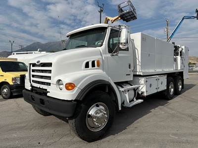 Lube Truck 2007 Sterling CAT Diesel, 8LL, Lockers LOW MILES! *