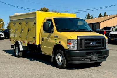 NEW Refrigerated Freezer Truck 2022 Ford E450 Schwans Van Food Truck Only 75 Miles!