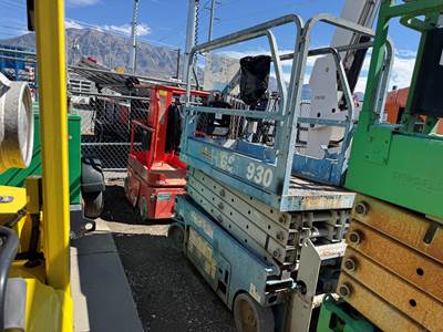 Used Scissor Lift 2006 Genie GS-1930 Electric 19' Platform
