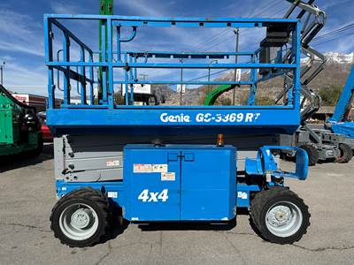 Scissor Lift 2014 Genie GS-3369RT 4x4 33’ Dual Fuel Rough Terrain