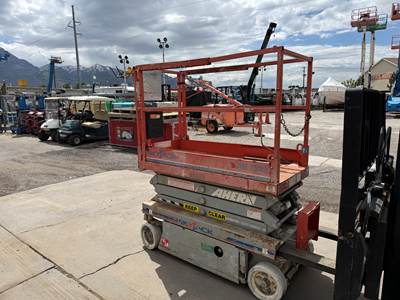 Used Scissor Lift Skyjack SJIII3219 Electric 19' Platform * NEEDS WORK