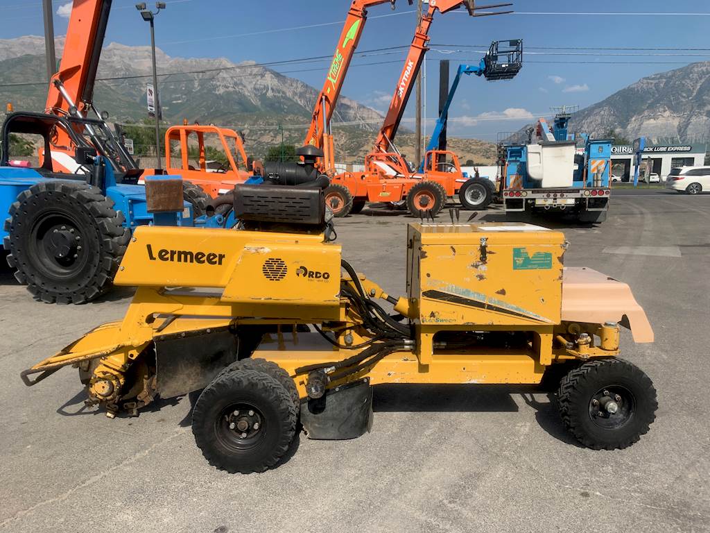 Stump Cutter / Grinder 2006 Vermeer SC352 Auto Sweep 35 HP Hydrostatic