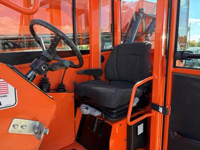 Used 2013 Telehandler Forklift Skytrak 6042 ENCLOSED CAB x4x4 6,000 LB 42' Reach Diesel Telescopic Fork Lift