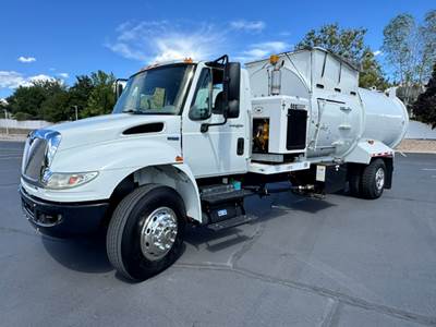 Vacuum Leaf Debris Collector Truck 2014 International OBD Old Dominion Brush Labrie Predator Compactor, 19k Miles