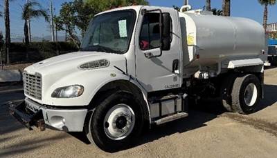 Water Truck 2,000 Gallon 2017 Freightliner M2 Cummins Diesel, 6 Speed