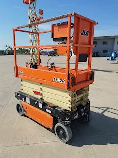 JLG 1932R Scissor Lift - 19ft Working Height