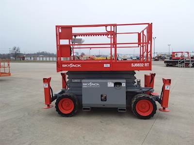 Skyjack SJ6832RT Scissor Lift - 32ft Working Height