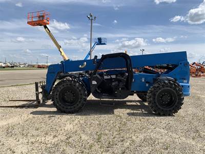 Genie GTH-844 Telehandler