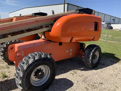 JLG 600S Telescopic Boom Lift