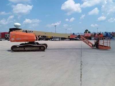 JLG 660SJC Telescopic Boom Lift - 60ft Working Height, 500lb Capacity