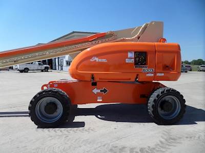 JLG 800S Telescopic Boom Lift