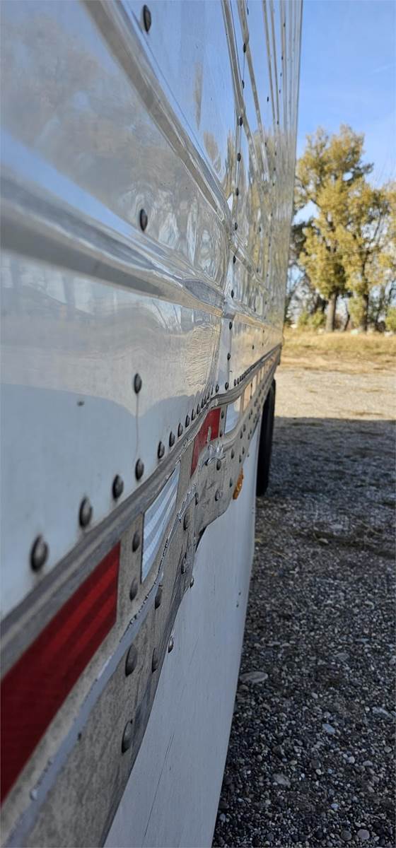 2016 Great Dane 53 ft Reefer Trailer Sliding Axle, Swing Door, Thermo