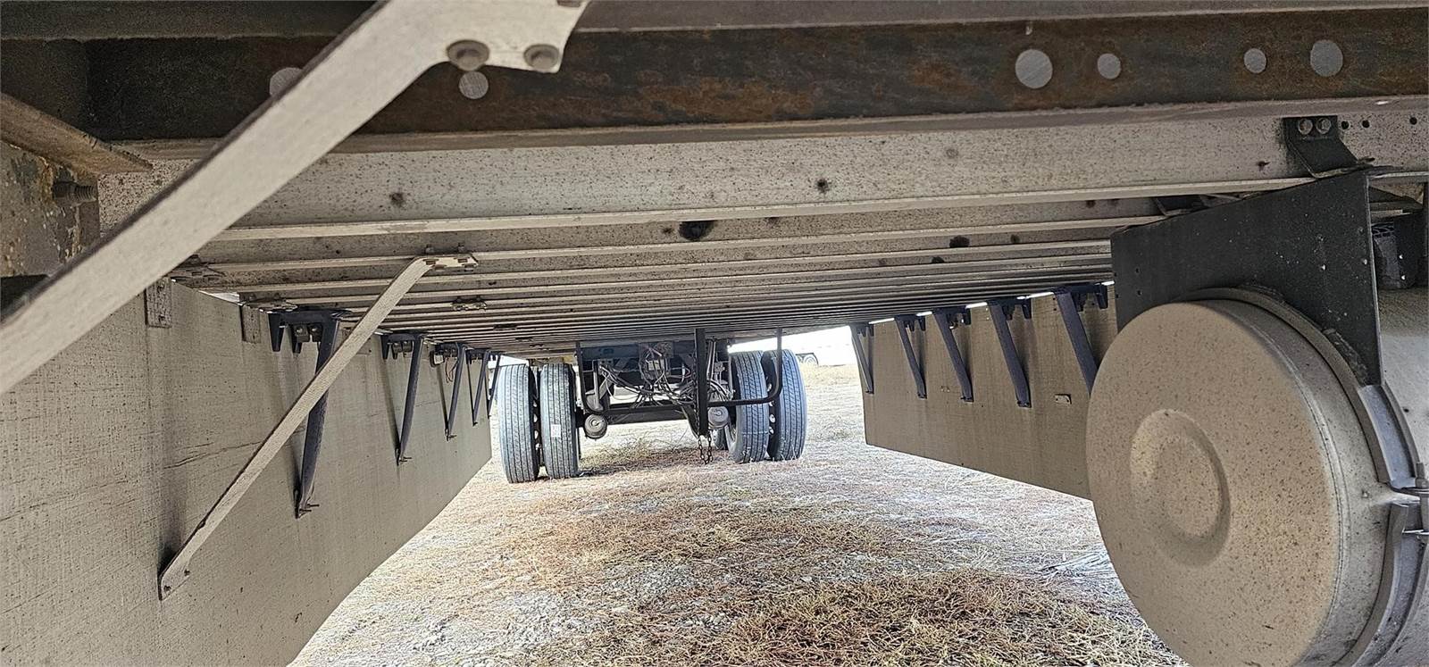 2016 Great Dane 53 ft Reefer Trailer Sliding Axle, Swing Door, Thermo