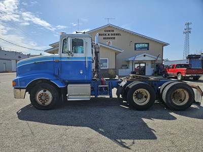 International 9200 Day Cab Truck - Cummins 330HP, 9 Speed Manual