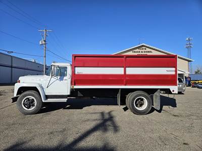 International S1700 Single Axle Farm / Grain Truck - 345, 5+2 Speed Manual