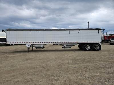 WILSON DWH-550 Hopper / Grain Trailer
