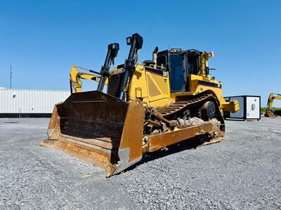Caterpillar D8T Dozer