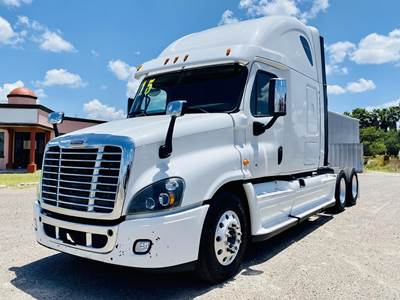 Freightliner Cascadia 125 Evolution Sleeper Semi Trucks For Sale Mylittlesalesman Com