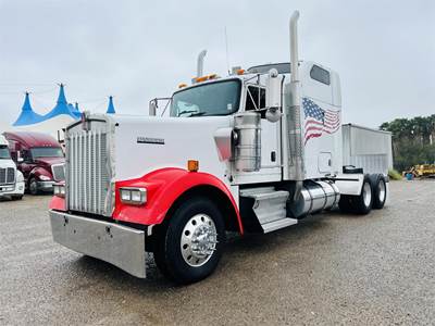 Kenworth W900 Sleeper Semi Truck - Raised Roof Sleeper, Cummins 475HP, 13 Speed Manual