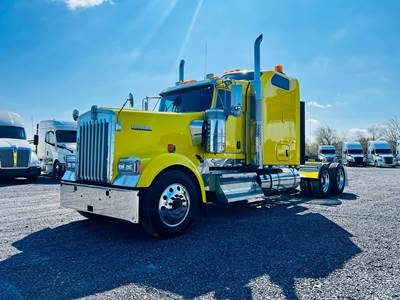 Kenworth W900L Sleeper Semi Truck - 72" Raised Roof Sleeper, Cummins 565HP, 18 Speed Manual