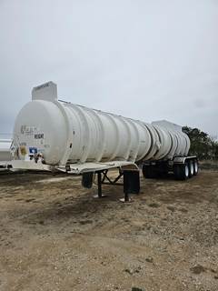 Comptank Tri Axle Plate / Composite Chemical / Acid Tank Trailer - Spring, Fixed Axle