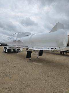 Comptank Tandem Axle Plate / Composite Chemical / Acid Tank Trailer - Air Ride, Fixed Axle