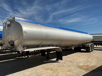 Polar Tandem Axle Aluminum Fuel Tanker Trailer - 4 Bag Air Ride, Fixed Axle
