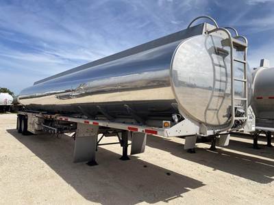 Polar Tandem Axle Aluminum Fuel Tanker Trailer - Air Ride, Fixed Axle