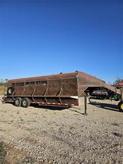 HUGHES Tandem Axle Steel Livestock Trailer - Spring, Fixed Axle