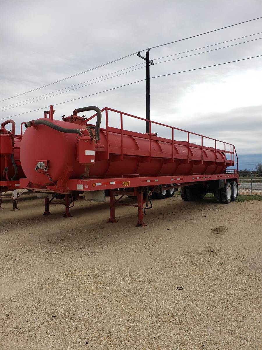 2011 Troxell Tandem Axle Mild Steel Vacuum Tank Trailer Camelback