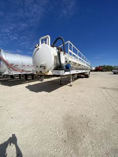 Troxell Tandem Axle Mild Steel Vacuum Tank Trailer - Air Ride, Fixed Axle