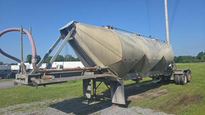 Fruehauf CEMENT TANK - 1000CU.FT. Dry Bulk / Pneumatic Tank Trailer