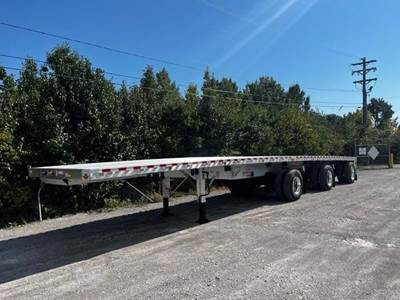 Reitnouer Bigger Bubba 48x102 Tri Axle Aluminum Flatbed Trailer - Air Ride, Fixed Spread Axle