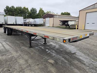 UTILITY 48x102 Combination Flatbed Trailer - Air Ride, Fixed Spread Axle