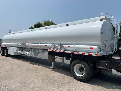 Heil 9200 GALLON TROUGH BOTTOM PETRO TANK Fuel Tanker Trailer