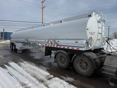 Heil 9200 GALLON TROUGH BOTTOM PETRO TANK Fuel Tanker Trailer