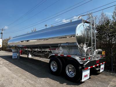 Heil PETRO 4-COMP Fuel Tanker Trailer