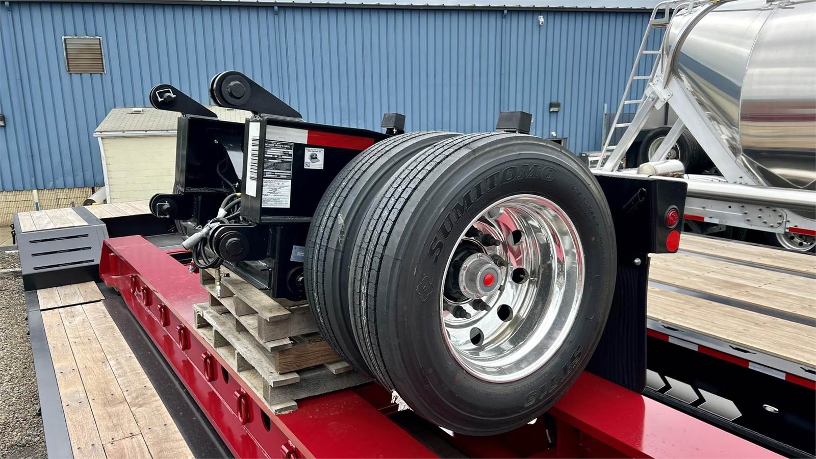 2023 Fontaine 5ft Single Axle Lowboy Trailer Air Ride, Fixed Axle For Sale Lancaster, PA