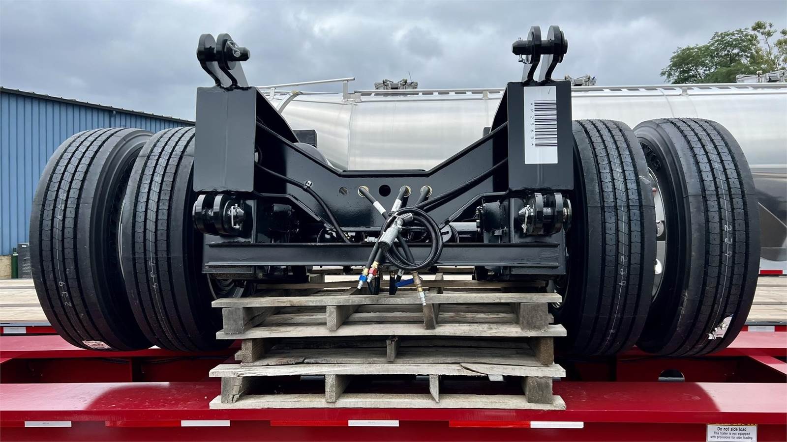 2023 Fontaine 5ft Single Axle Lowboy Trailer Air Ride, Fixed Axle For