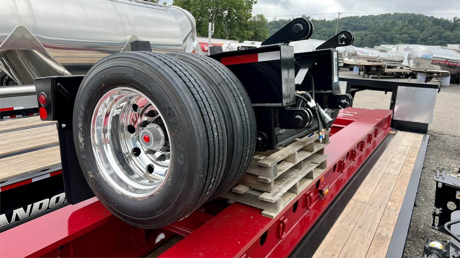2023 Fontaine 5ft Single Axle Lowboy Trailer Air Ride, Fixed Axle For Sale Lancaster, PA