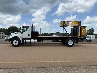 2019 International MV Scorpion II TMA Truck - Cummins - Auto - 133,000 Miles - New TMA - New 20' Flatbed - New Arrow Board