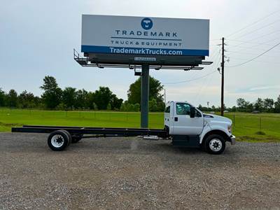 2026 Ford F-650 Cab & Chassis Truck - 7.3L 335HP Gas - Automatic - Under CDL