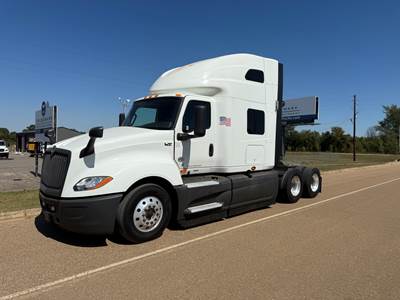 2022 International LT625 Sleeper Semi Truck - Cummins - One Owner - Fleet Maintained - Super Nice Truck