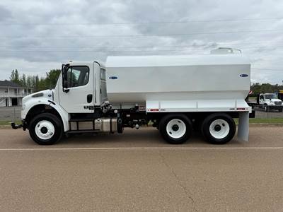 2019 Freightliner M2 106 4000 Gallon Water Truck - 220,652 Miles - Automatic - Cummins - Allison - New Tank